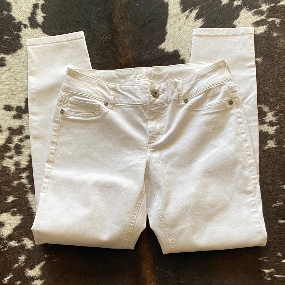 Maurices Women's White Skinny Jeans